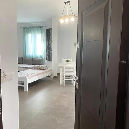 Himara Central Apartment Himare
