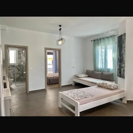 Himara Central Apartment * Himare